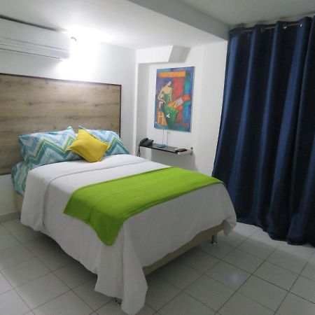 פנמה סיטי Serenade Lodging Rooms מראה חיצוני תמונה